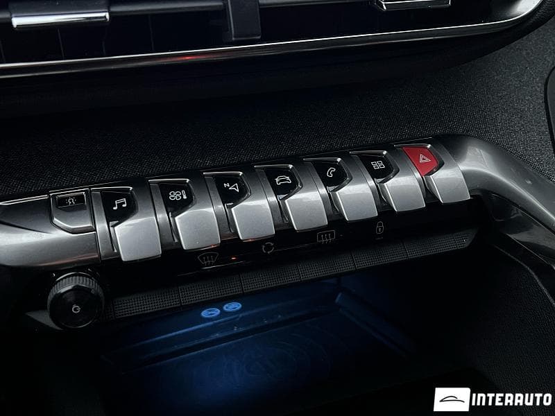 Peugeot 5008 2019 — Миниатюра 17