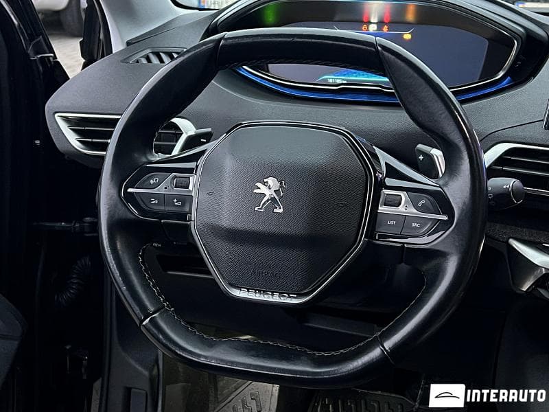 Peugeot 5008 2019 — Миниатюра 11