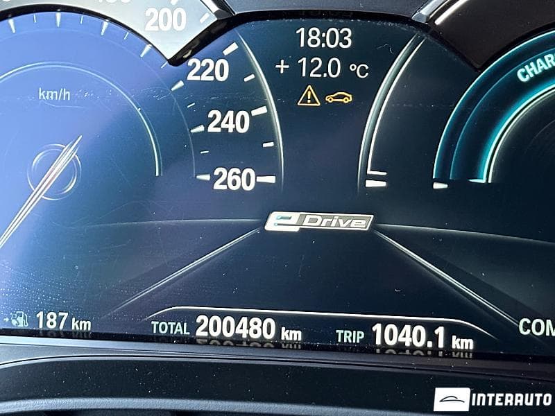BMW 530e 2018 — Миниатюра 10