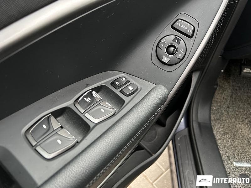 Hyundai Santa Fe 2016 — Миниатюра 7