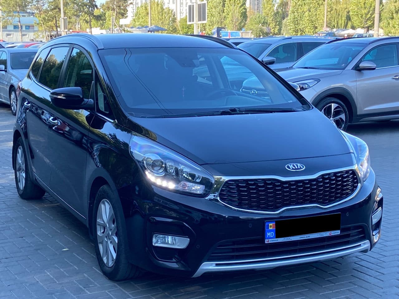 Kia Carens 2016 — Миниатюра 3