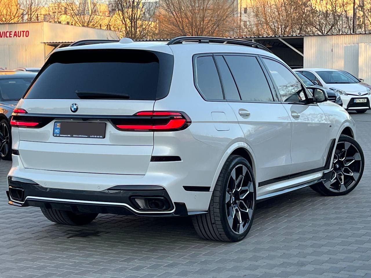 2023 BMW X7 4.0i — Miniatură 2