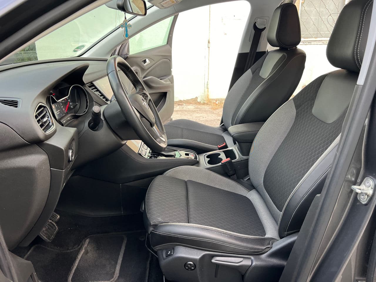 Opel Grandland X 2021 — Миниатюра 5