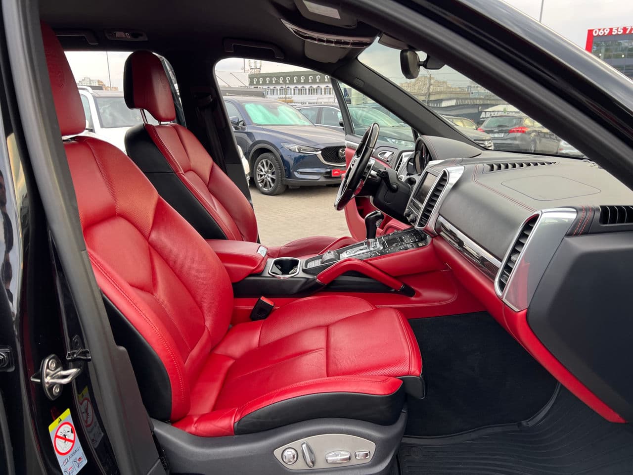 Porsche Cayenne 2015 — Миниатюра 17