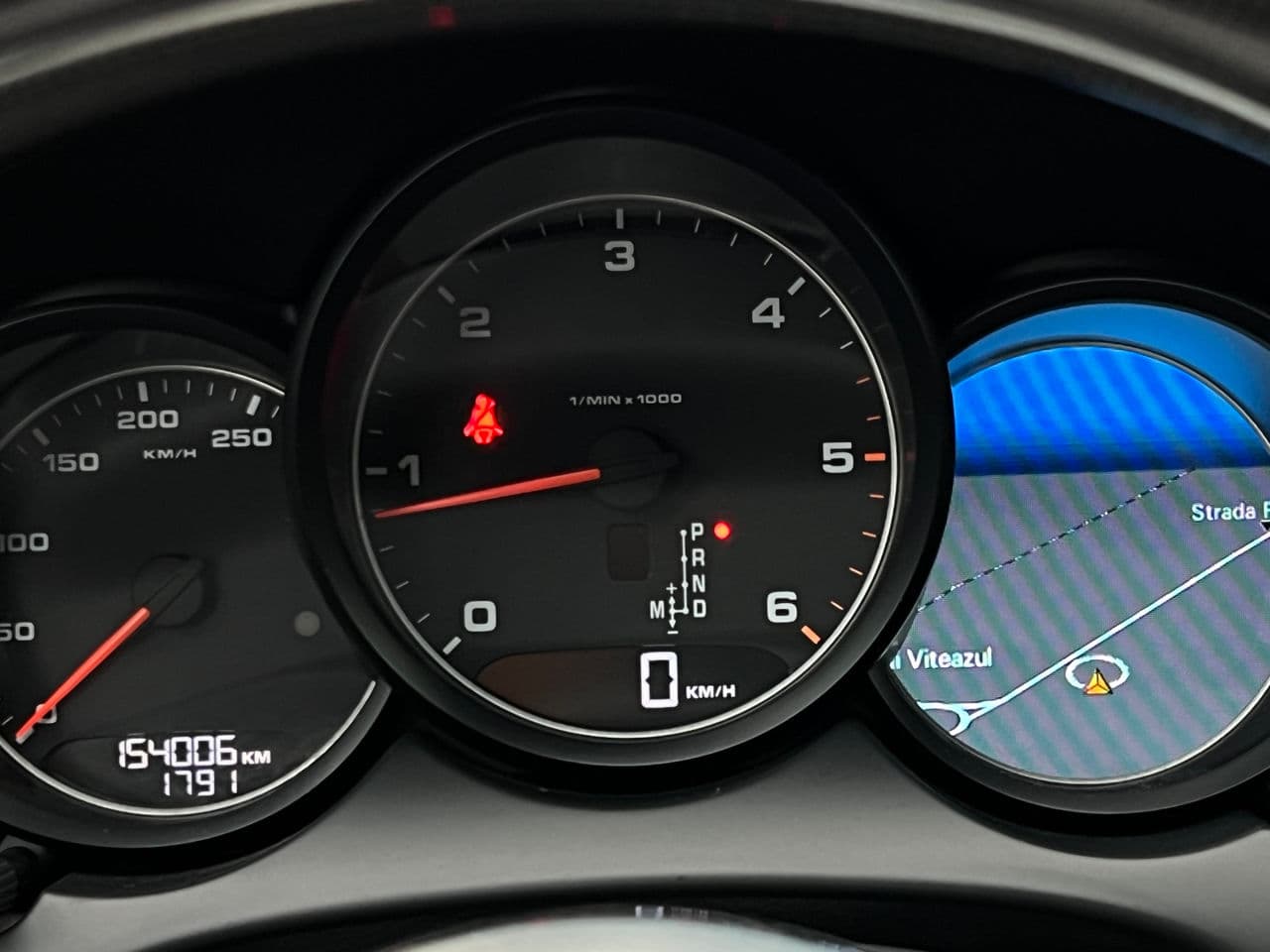 Porsche Cayenne 2015 — Миниатюра 8