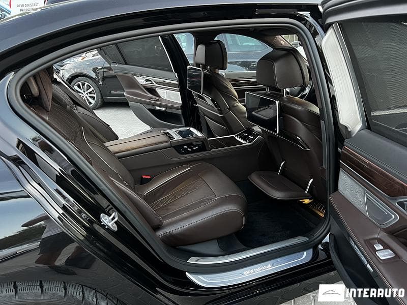 BMW 740 2016 — Миниатюра 10