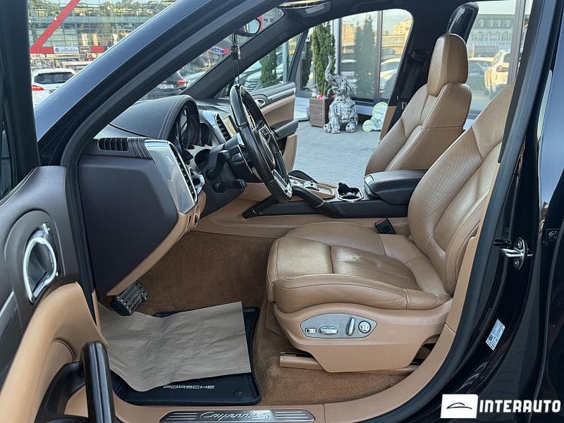 2015 Porsche Cayenne S — Miniatură 5
