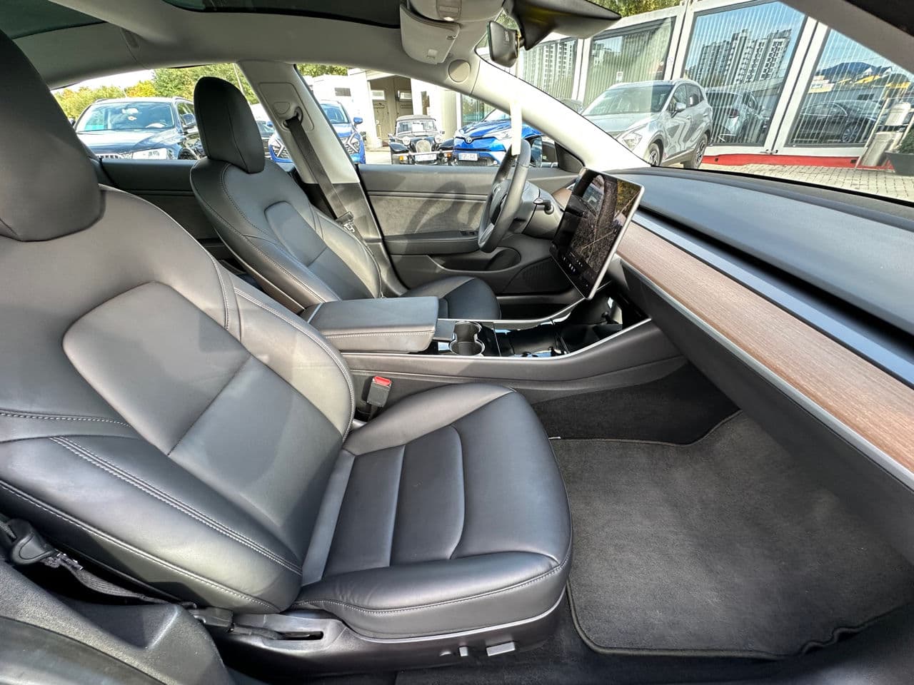 Tesla Model 3 2019 — Миниатюра 12