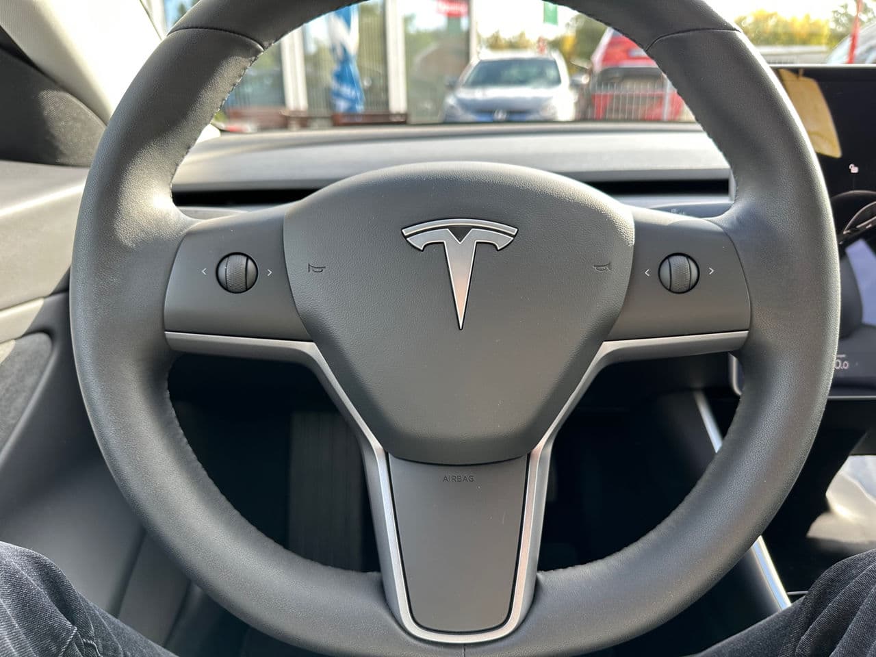 Tesla Model 3 2019 — Миниатюра 9