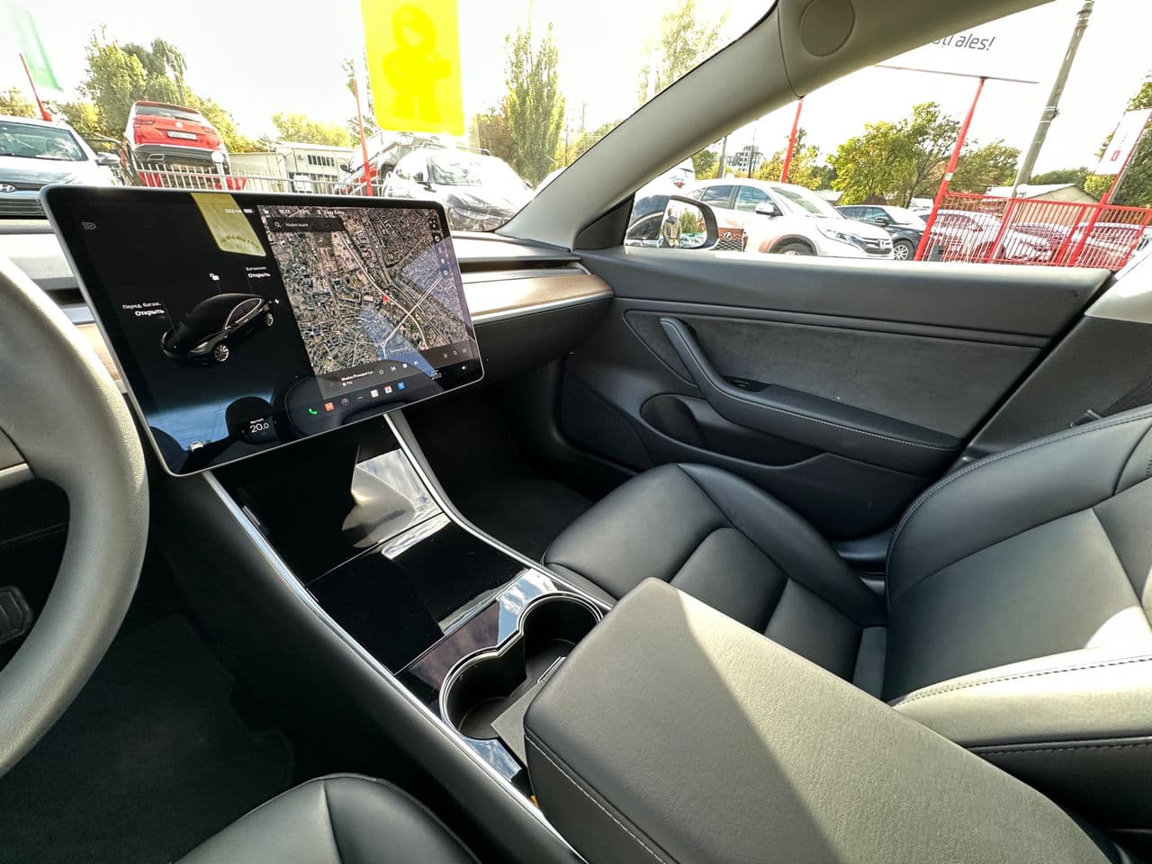Tesla Model 3 2019 — Миниатюра 11