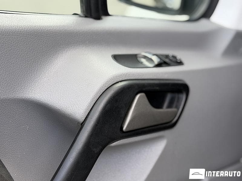 2015 Volkswagen Crafter — Miniatură 6