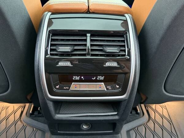 2019 BMW X5 4.0i — Miniatură 21