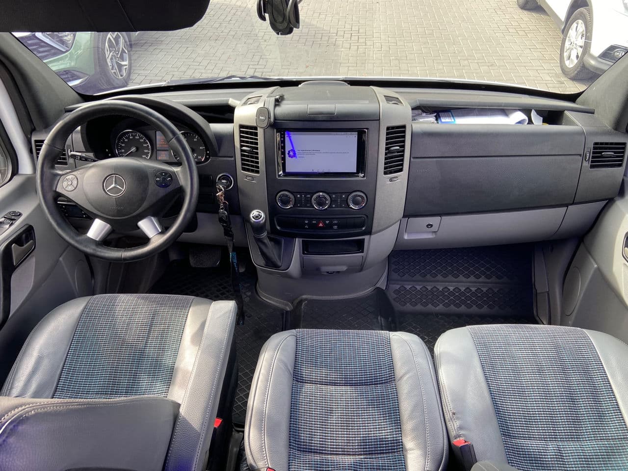 Mercedes Sprinter 2015 — Миниатюра 13