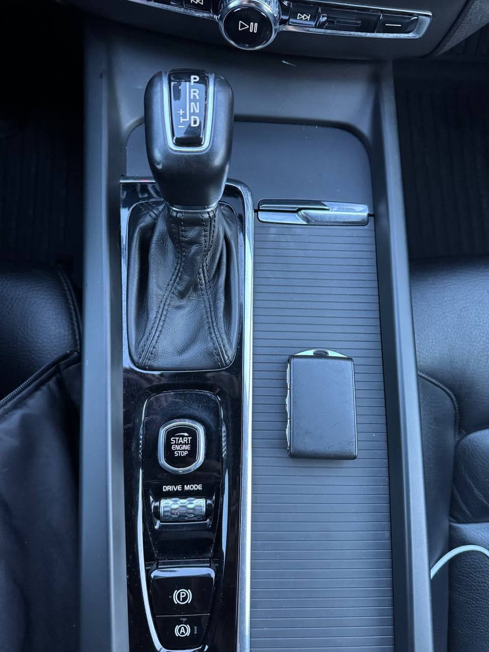 Volvo XC 60 2018 — Миниатюра 21
