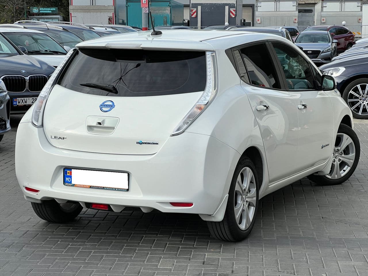 Nissan Leaf 2015 — Миниатюра 3