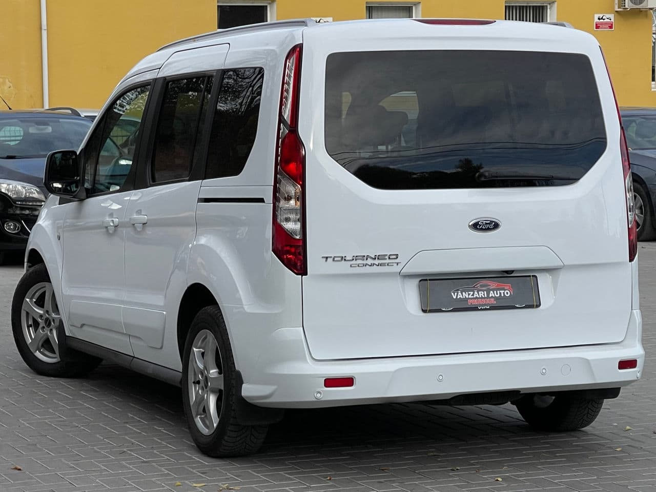 Ford Tourneo Connect 2015 — Миниатюра 4