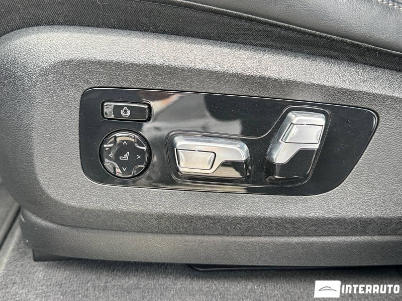 2023 BMW X5 4.0i — Miniatură 17
