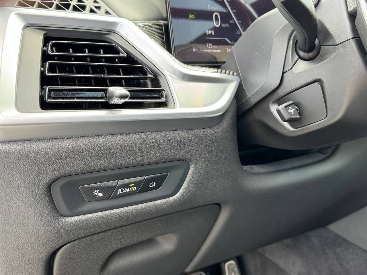 2023 BMW X5 4.0i — Miniatură 16