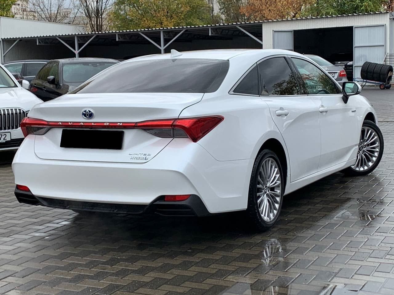 Toyota Avalon 2019 — Миниатюра 4
