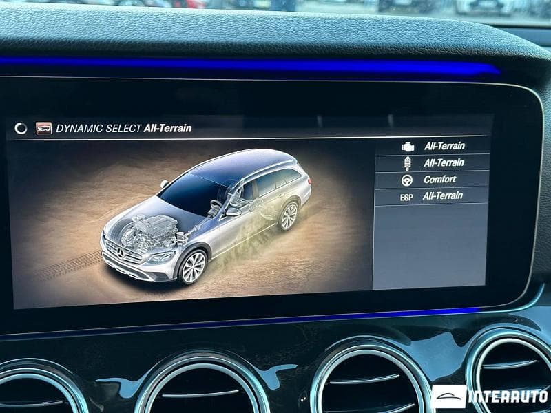 Mercedes E 220 2017 — Миниатюра 14