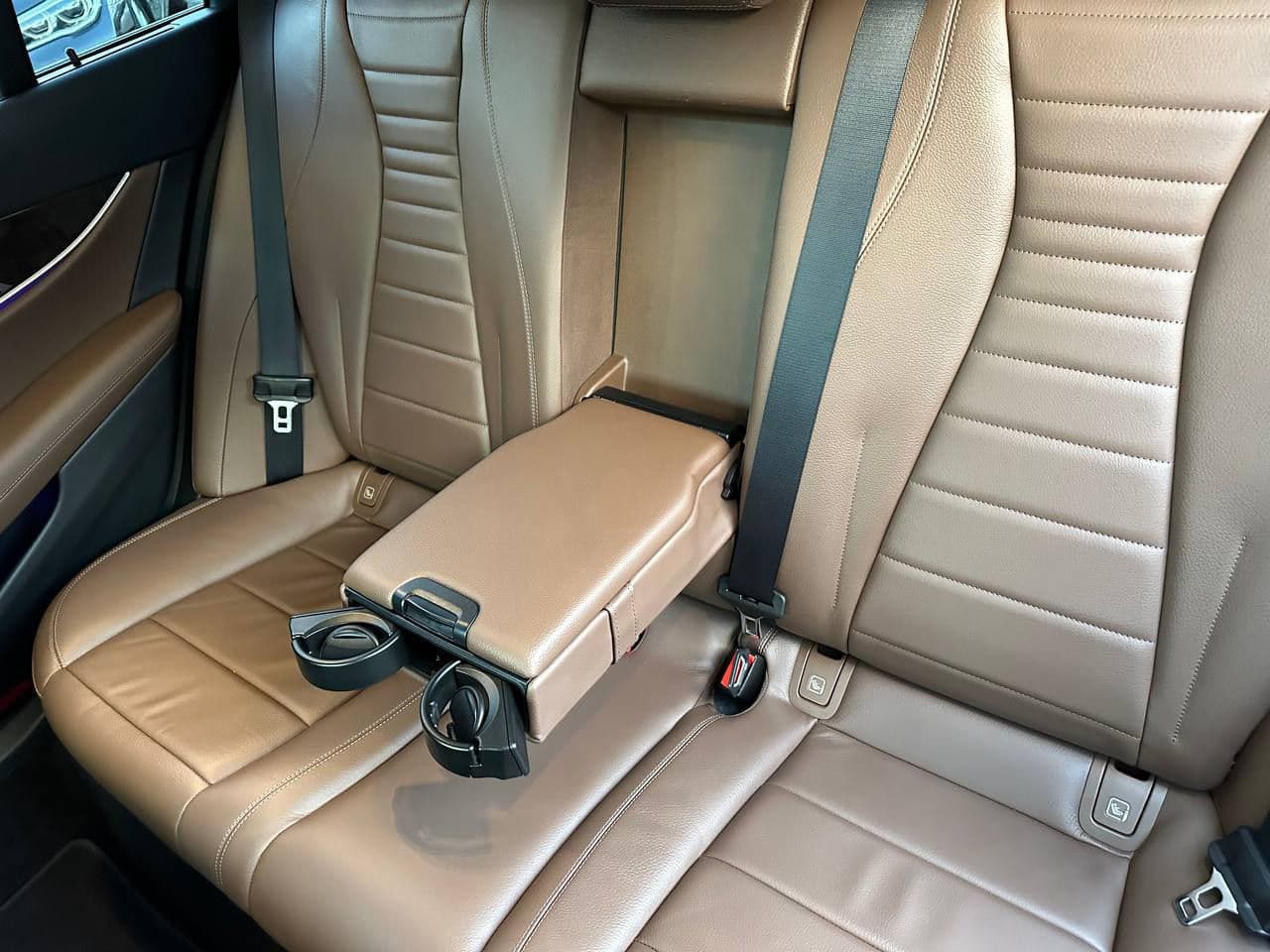 Mercedes E 220 2017 — Миниатюра 25