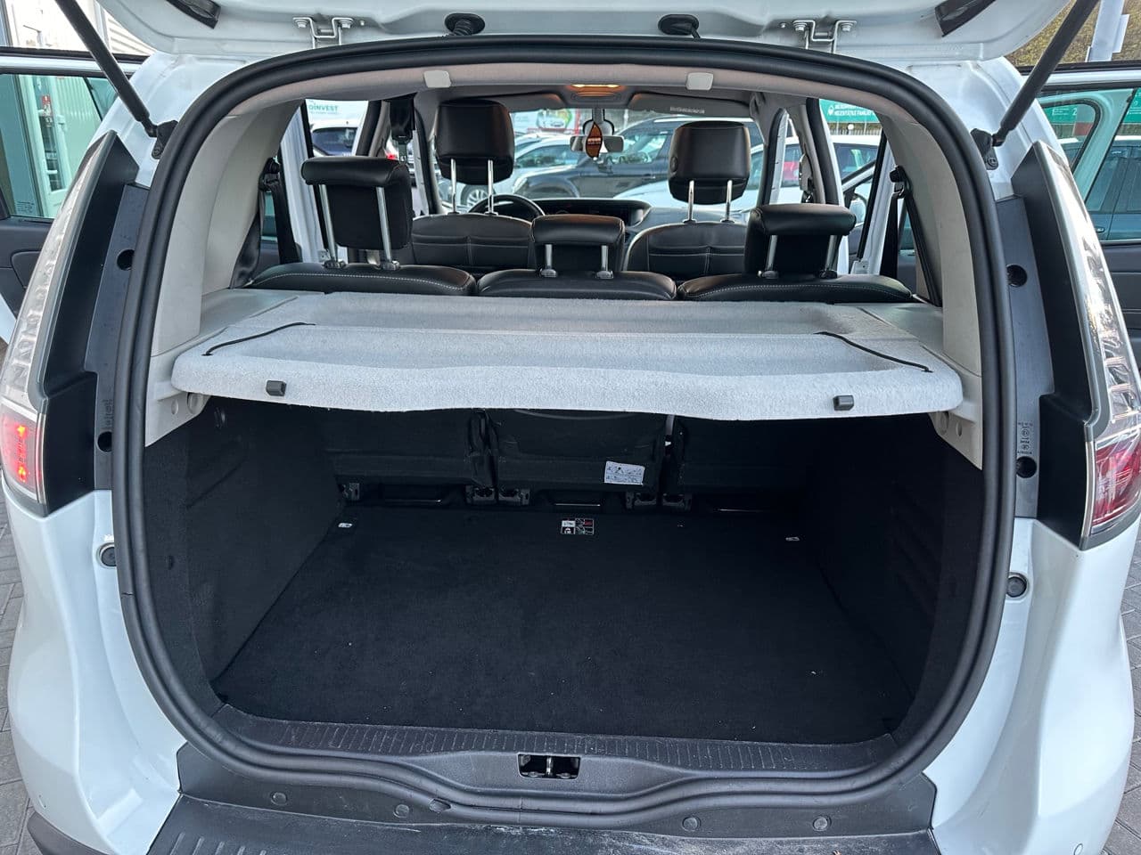 Renault Scenic 2015 — Миниатюра 18