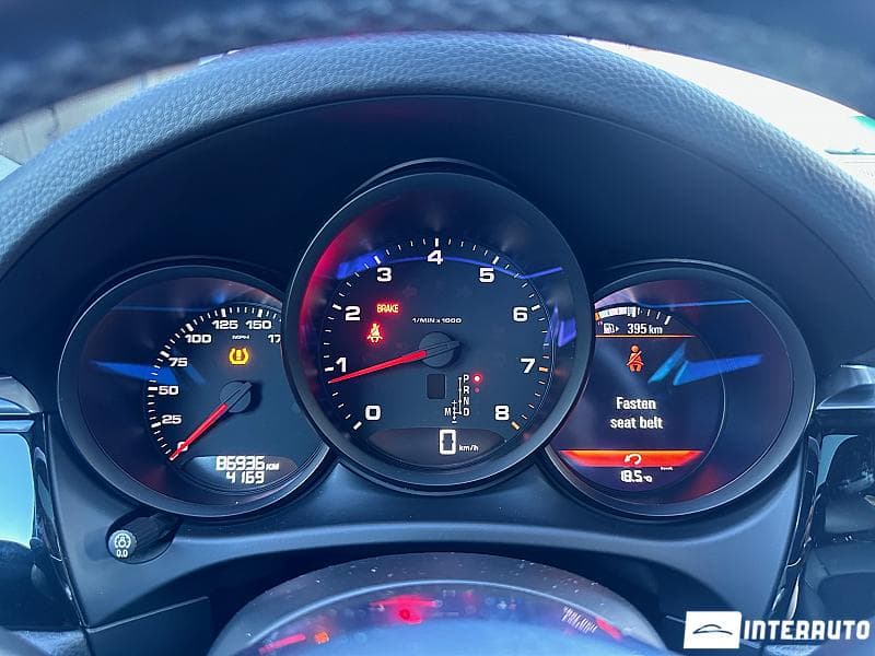 Porsche Macan 2018 — Миниатюра 9