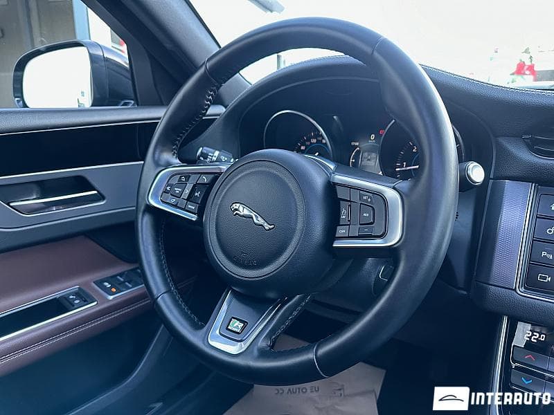 Jaguar XF 2017 — Миниатюра 8
