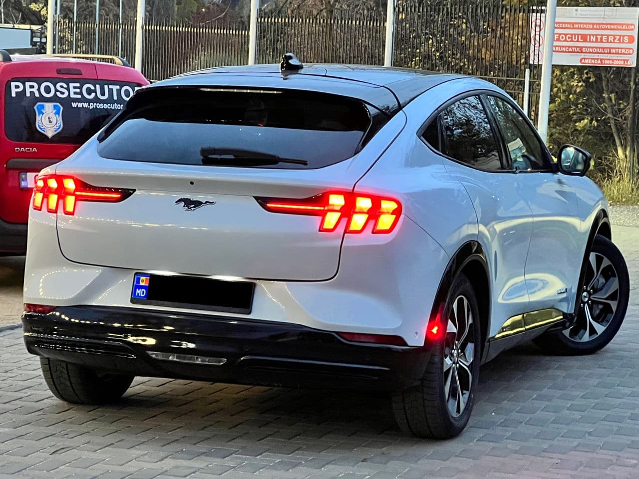 Ford Mustang Mach-E 2021 — Миниатюра 3