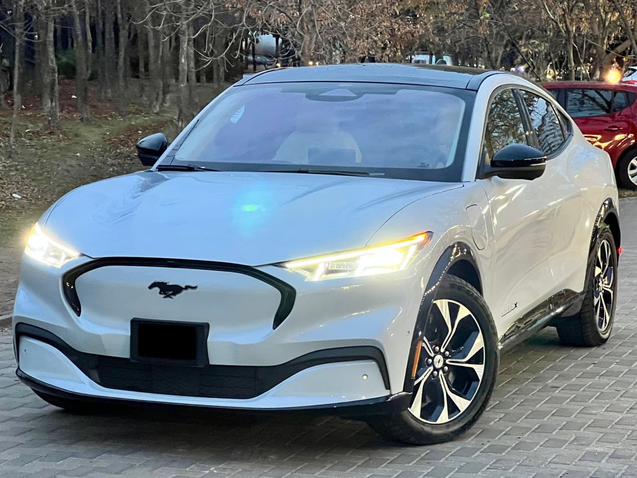 Ford Mustang Mach-E 2021 — Миниатюра 2