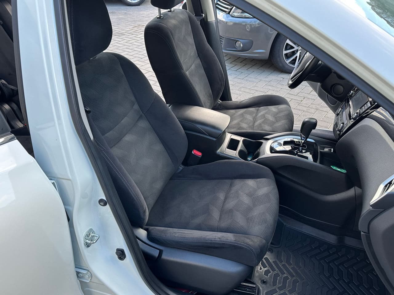 Nissan X-Trail 2016 — Миниатюра 7