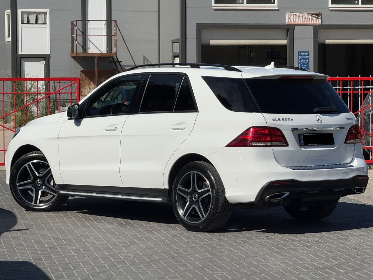 Mercedes GLE 250 2017 — Миниатюра 2