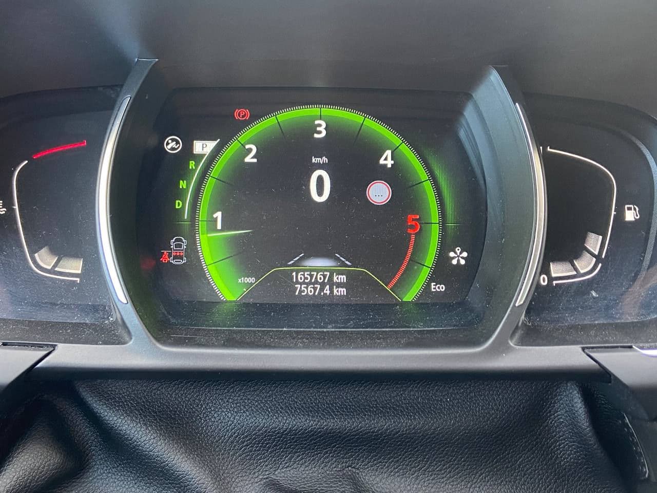 Renault Grand Scenic 2018 — Миниатюра 10