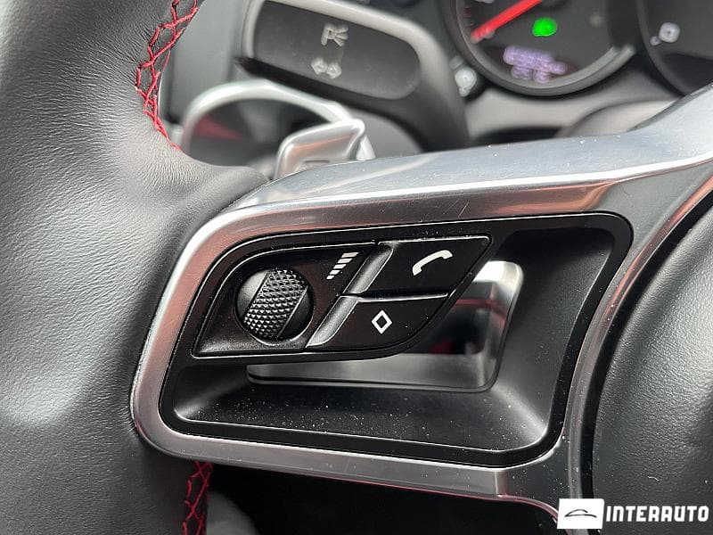 Porsche Cayenne 2015 — Миниатюра 8