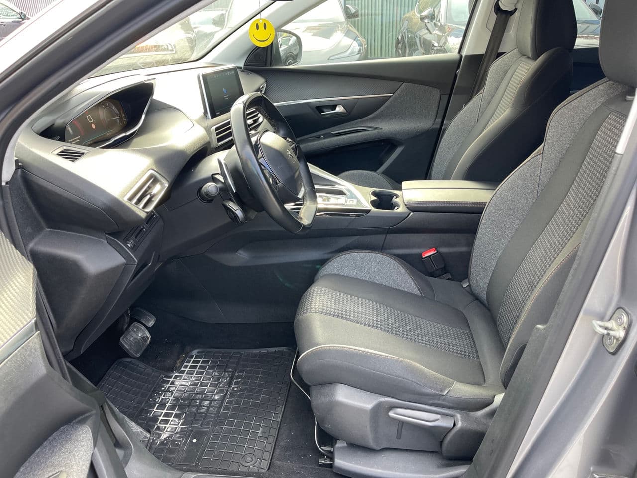 Peugeot 5008 2018 — Миниатюра 13