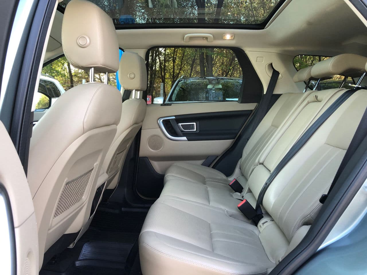 Land Rover Discovery Sport 2016 — Миниатюра 8