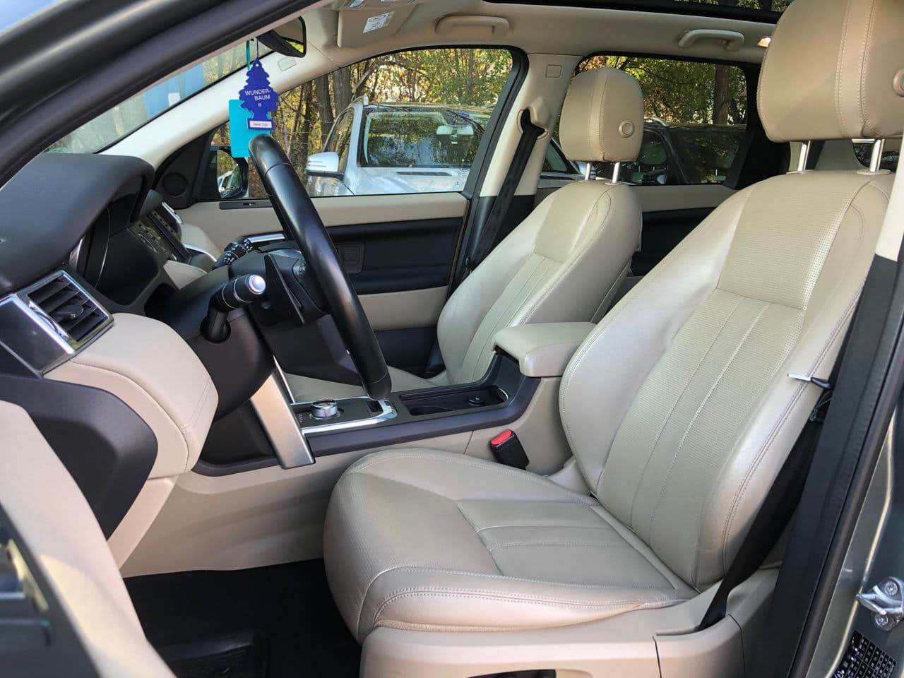Land Rover Discovery Sport 2016 — Миниатюра 5