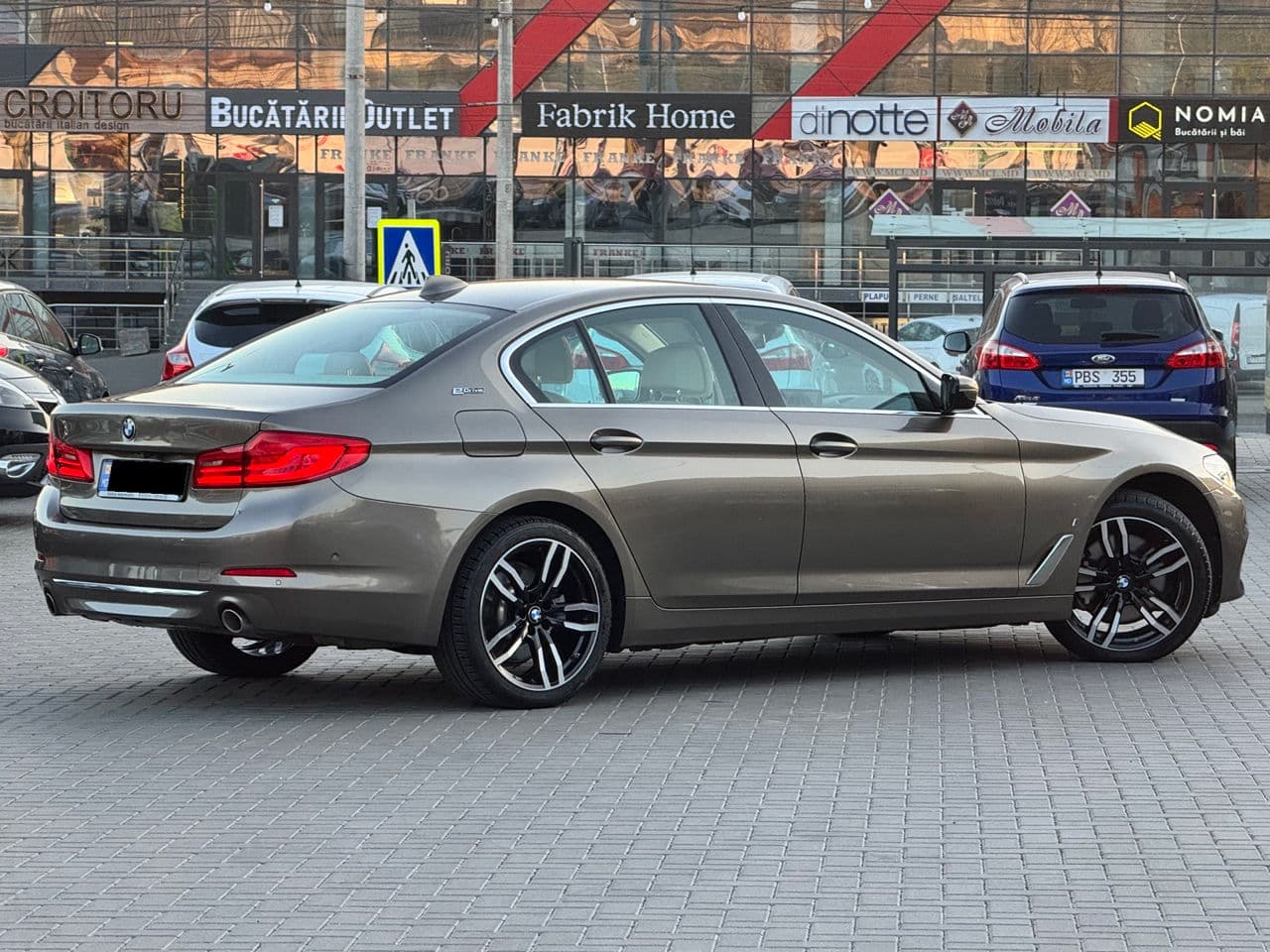 BMW 530e 2019 — Миниатюра 3