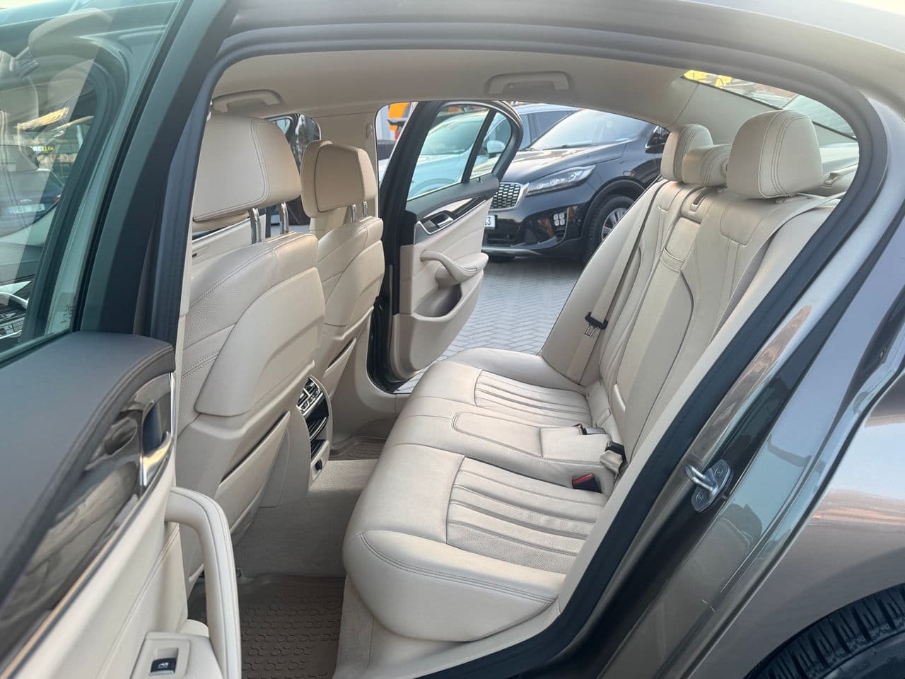 BMW 530e 2019 — Миниатюра 14