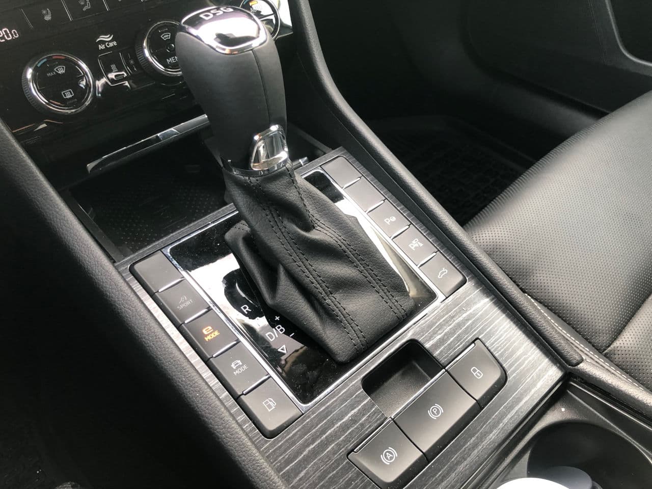 Skoda Superb 2019 — Миниатюра 13