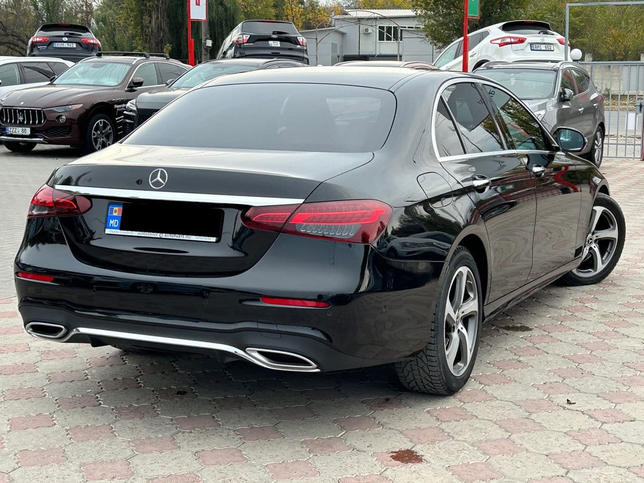 Mercedes E 220 2021 — Миниатюра 3