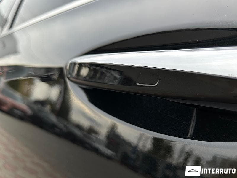 Mercedes E 220 2021 — Миниатюра 5