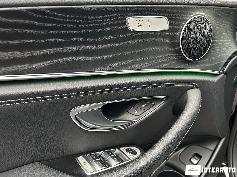 Mercedes E 220 2021 — Миниатюра 7