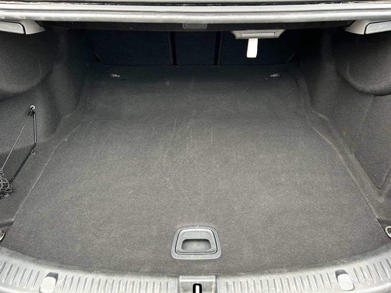 Mercedes E 220 2021 — Миниатюра 17