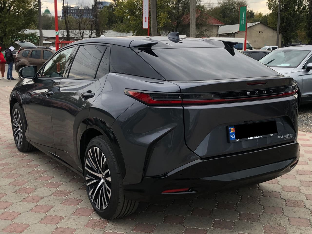 Lexus RZ 450e 2023 — Миниатюра 2