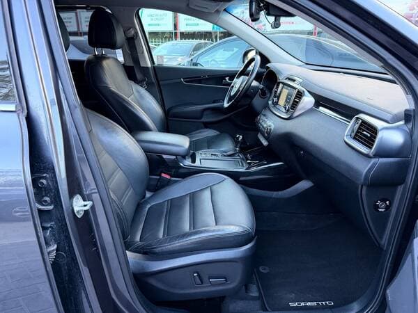 2015 Kia Sorento — Miniatură 8