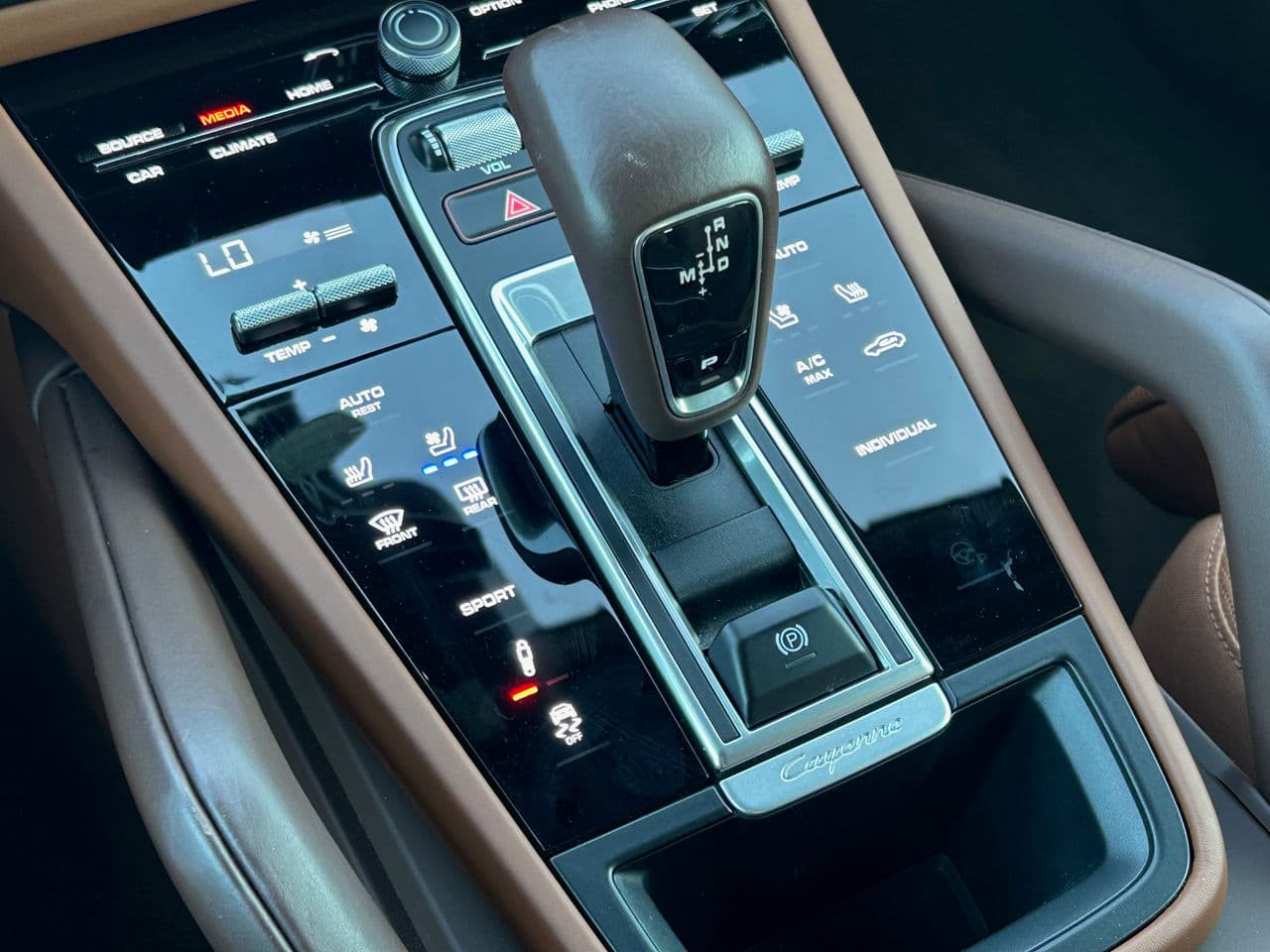 Porsche Cayenne 2019 — Миниатюра 14