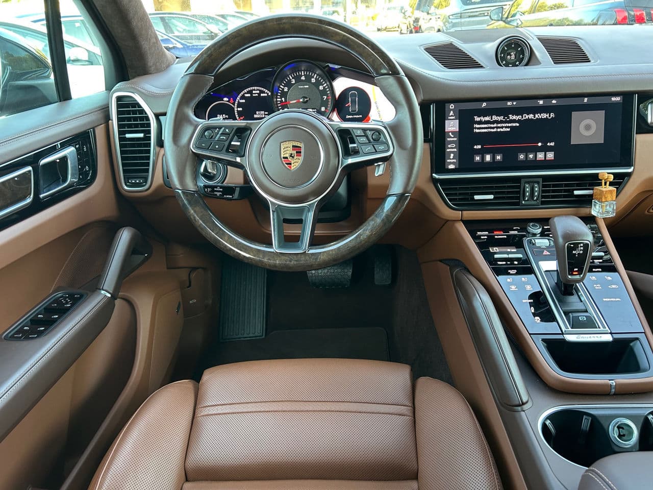 Porsche Cayenne 2019 — Миниатюра 7