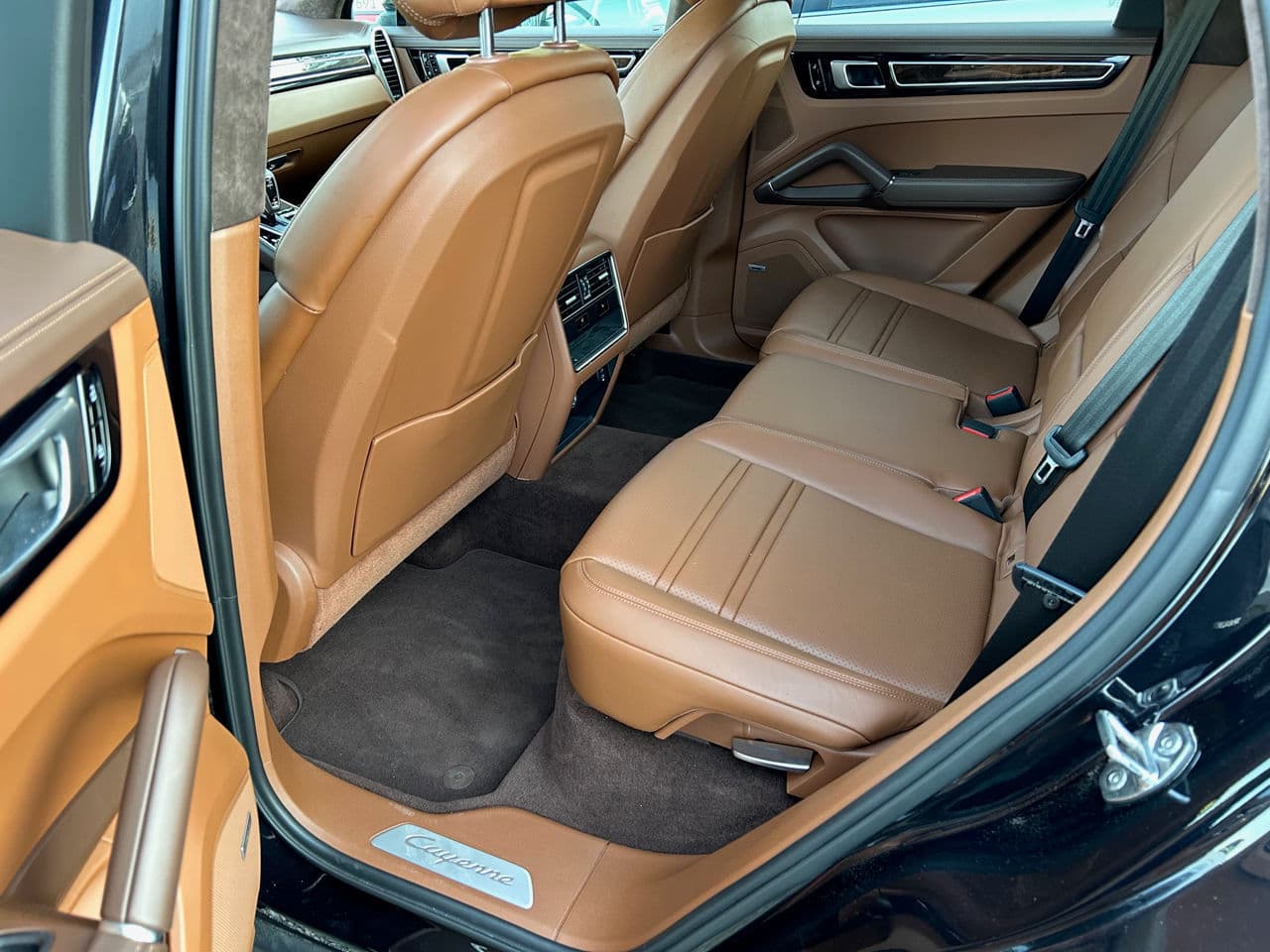 Porsche Cayenne 2019 — Миниатюра 16