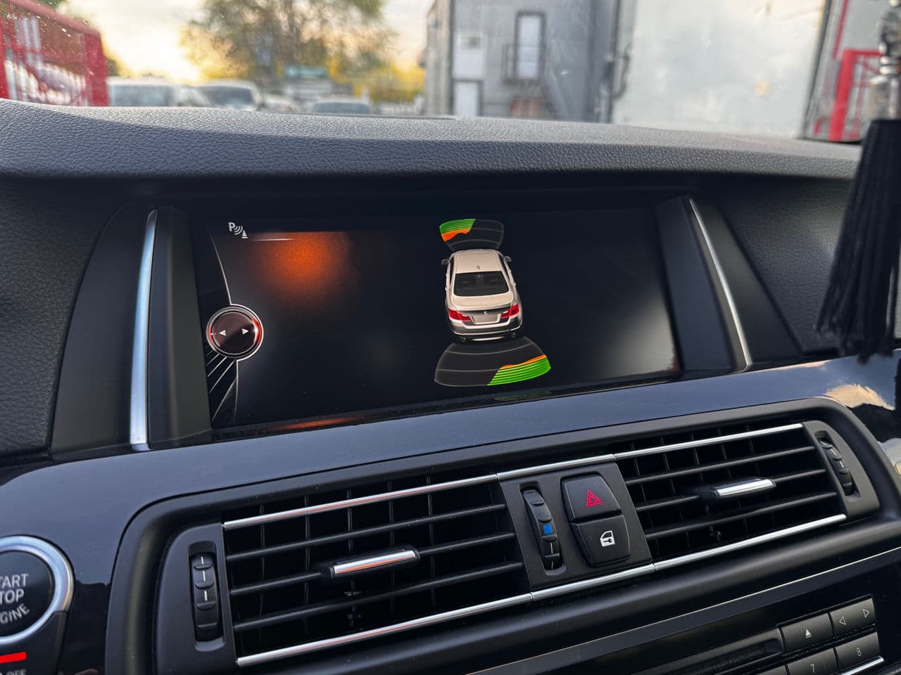 BMW 520 2016 — Миниатюра 14